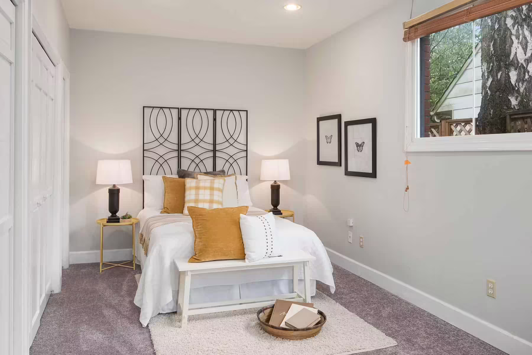 Narrow Bedroom Layout Ideas