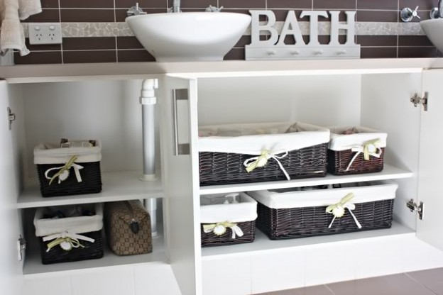 under sink towel storage

