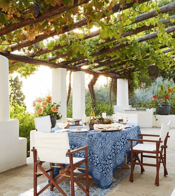 Beautiful Mediterranean Dining Room Designs 