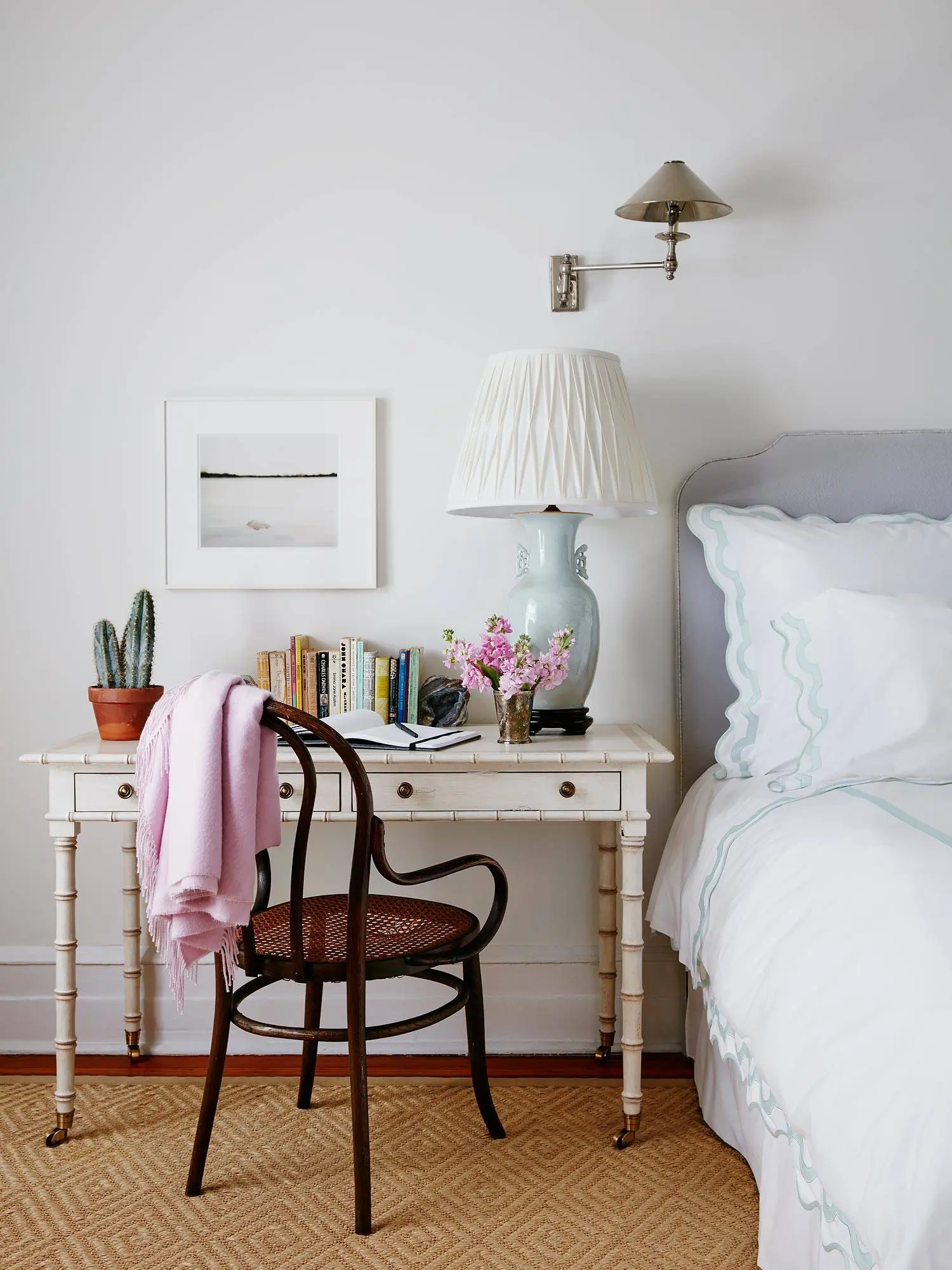 Master Bedroom With Office Layout: Tips For A Successful Combo 10 Bedside Table in Bedroom