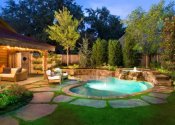 15+ Backyard Landscaping Ideas With Swimming Pools You Will Love! 23 15 Backyard Landscaping Ideas With Swimming Pools You Will Love