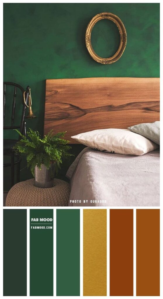 colors that compliment green
