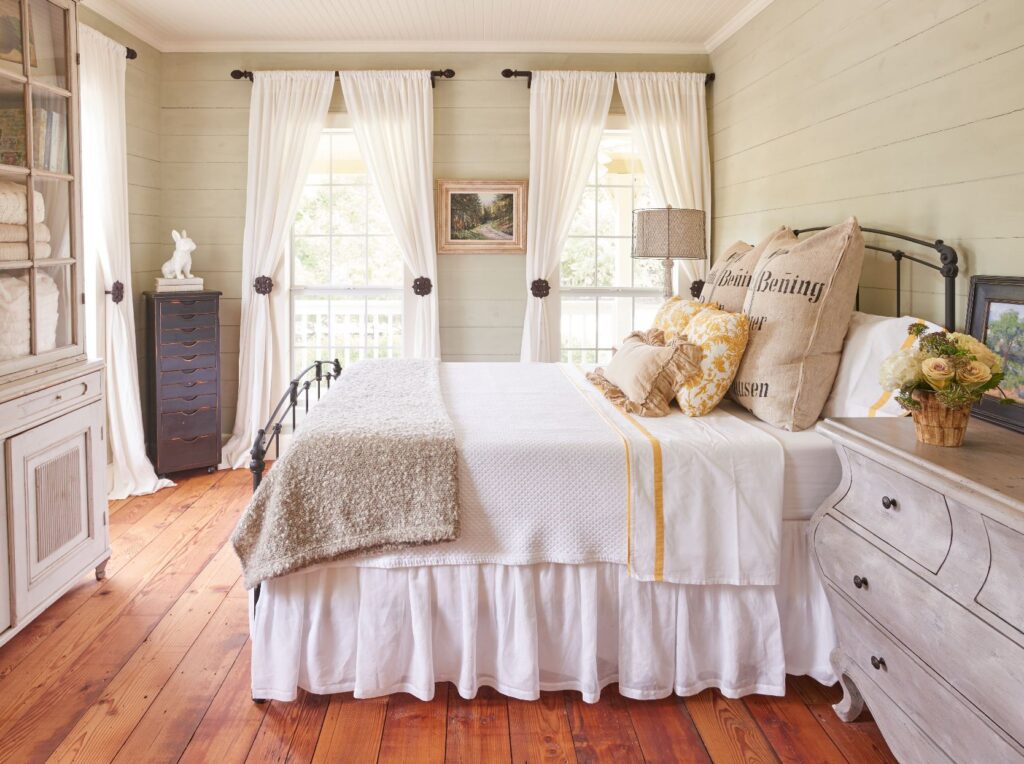 Country Style Bedroom