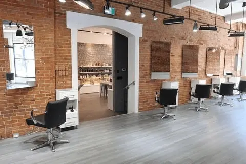vintage salon interior design
