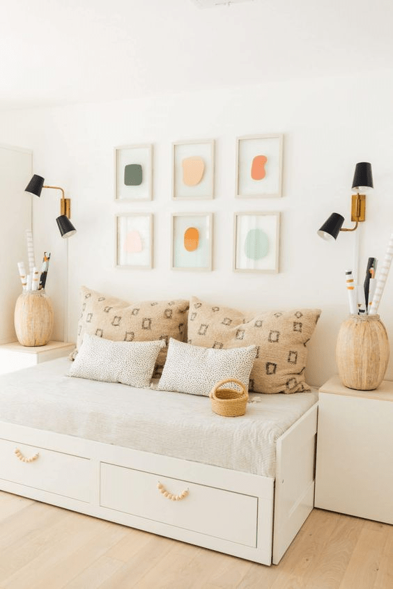 playroom guest room combo
