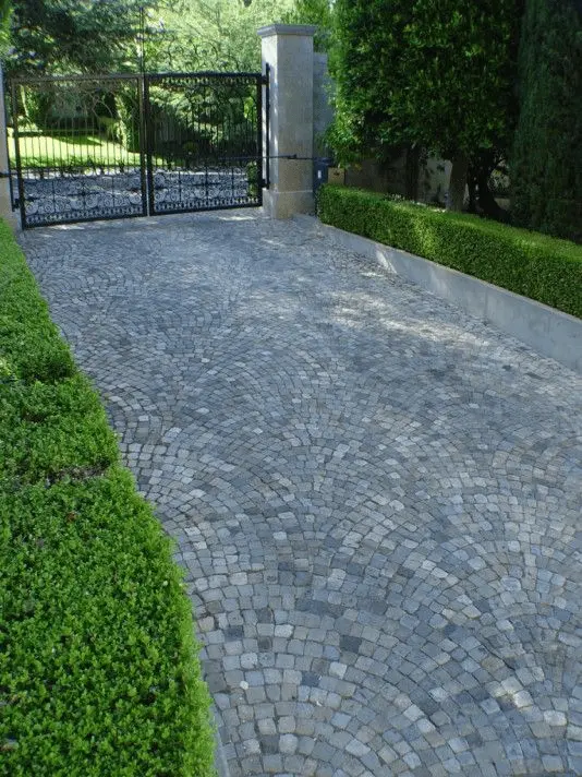 Elevate Your Home With Rock Accents: The Best Geological Guide 10 Cobblestone Gallery