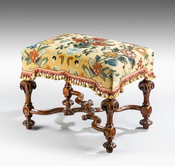William and Mary furniture 