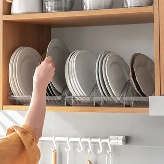 kitchen cabinet space