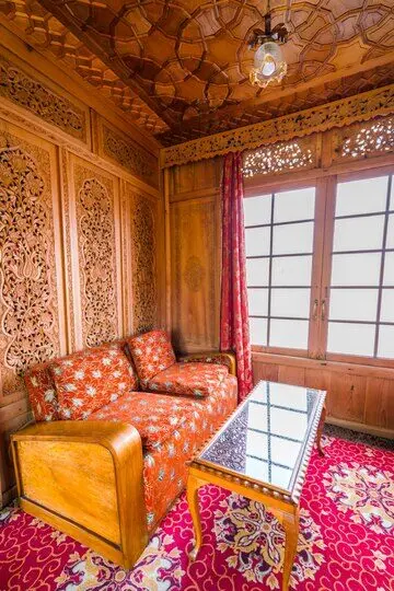 stenciled ceiling